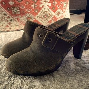 Y2K Joey O Clogs
